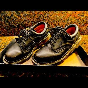 1461 VINTAGE MADE IN ENGLAND OXFORD SHOES: Mens’ size 5